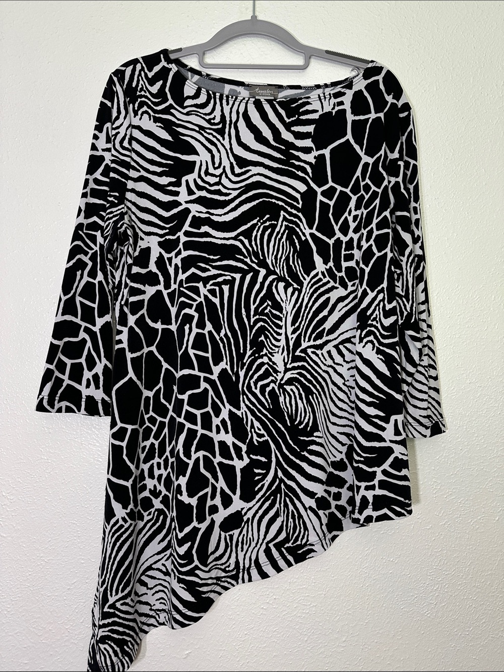Chico’s Travelers Graphic Printed Asymmetrical Tunic